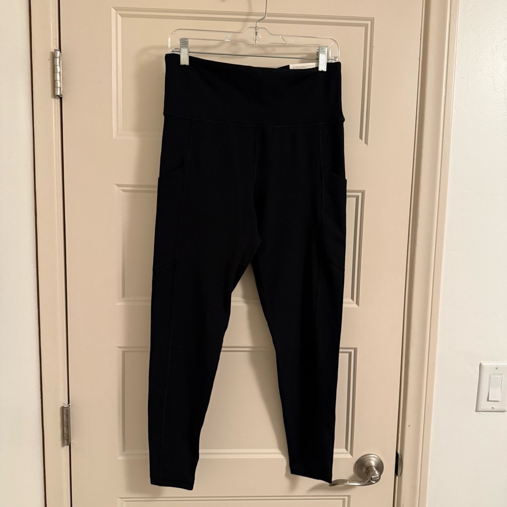 ⭐️ 5 for $25. American Eagle Outfitters leggings